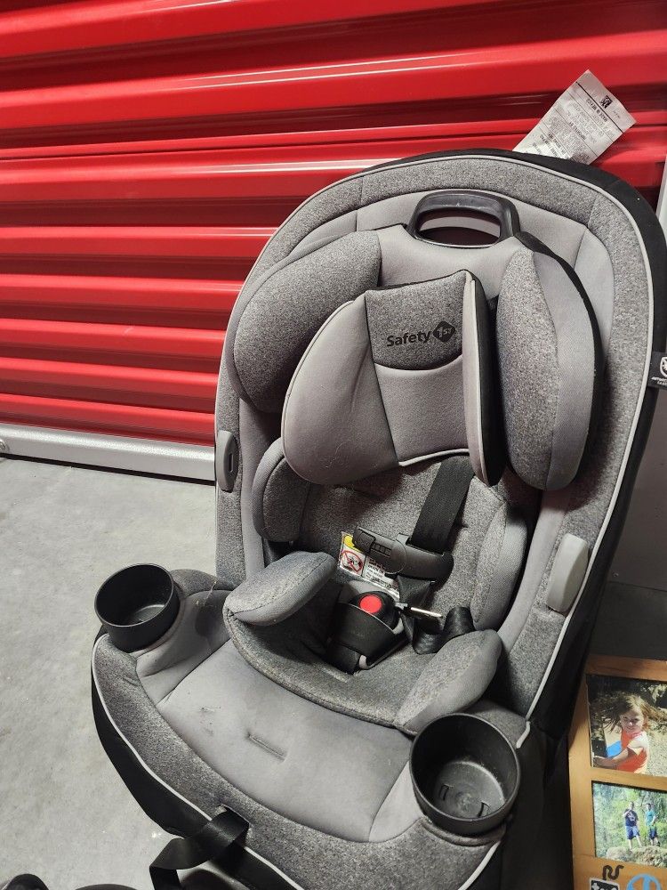 Safety 1 Grow And Go Car Seat