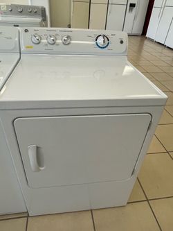 GE DRYER WHITE