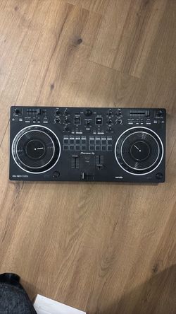Pioneer DJ DDJ-REV1 DJ Controller