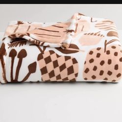 Oversized Supersoft Plush Throw Blanket- Brand New