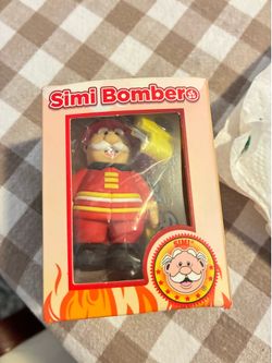 Dr Simi Bombero / Dr Simi Fireman