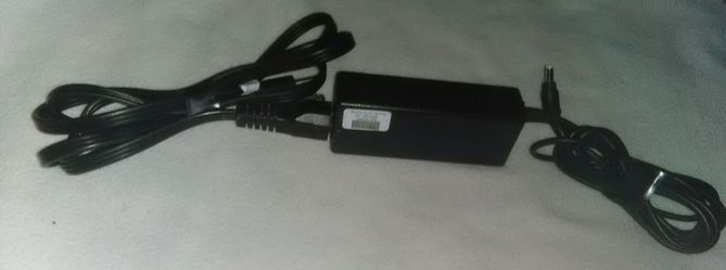 HP DC 359A AC Adapter