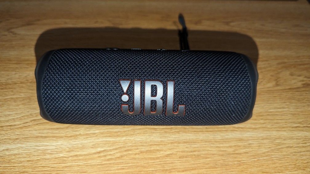 JBL Flip 6 Portable Speaker