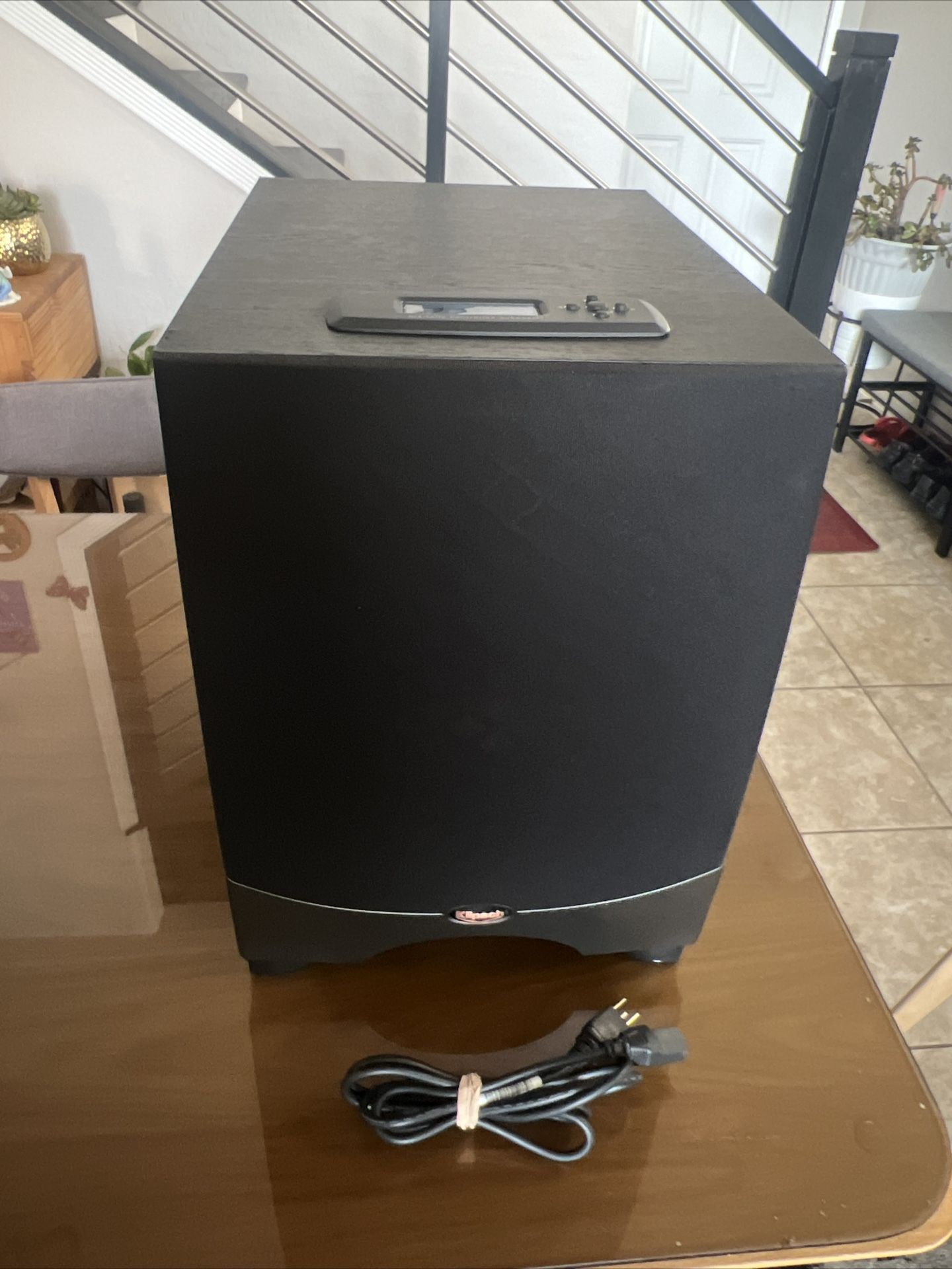 Klipsch RW 10d 120V Black Home Theater Powered Subwoofer w/ built-in EQ