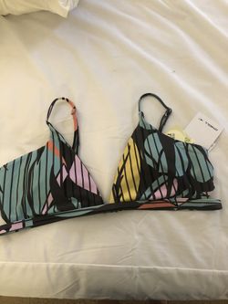 O’Neill bikini top