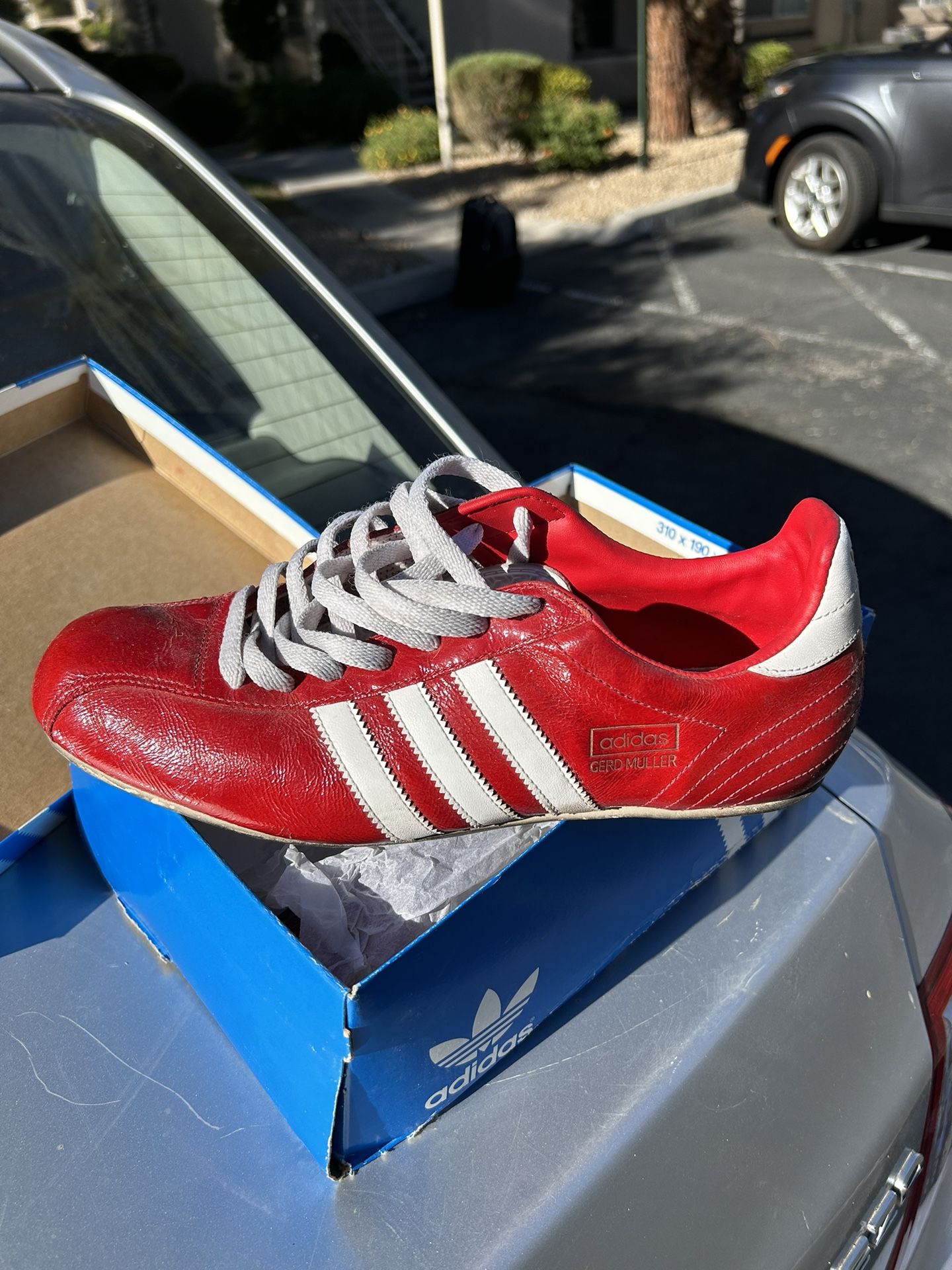 Vintage Adidas Gerd Muller (Mueller) Shoes Size 10