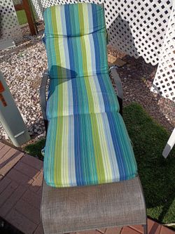 Lounge chair with cushions