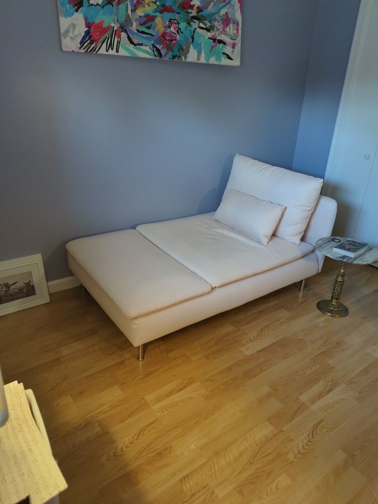 IKEA Pale pink chaise/Sofa