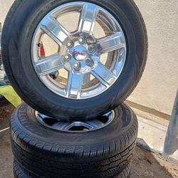 JUEGO DE RRINES PARA TROCAS CHEVROLET TAHOE SUBURVAN GMC YANTAZ SEMINUEVAS MEDIDA 18
