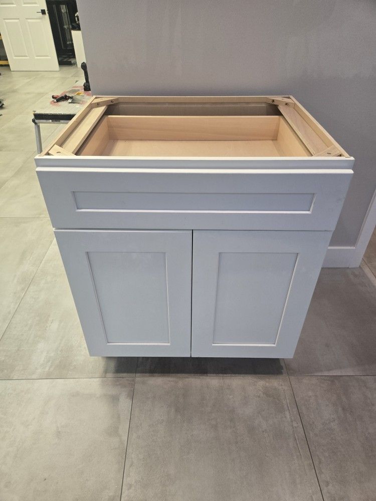 30in Shaker white base cabinet