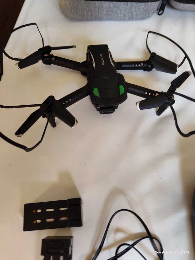 Drone -Dual HD Camera Drone W/case