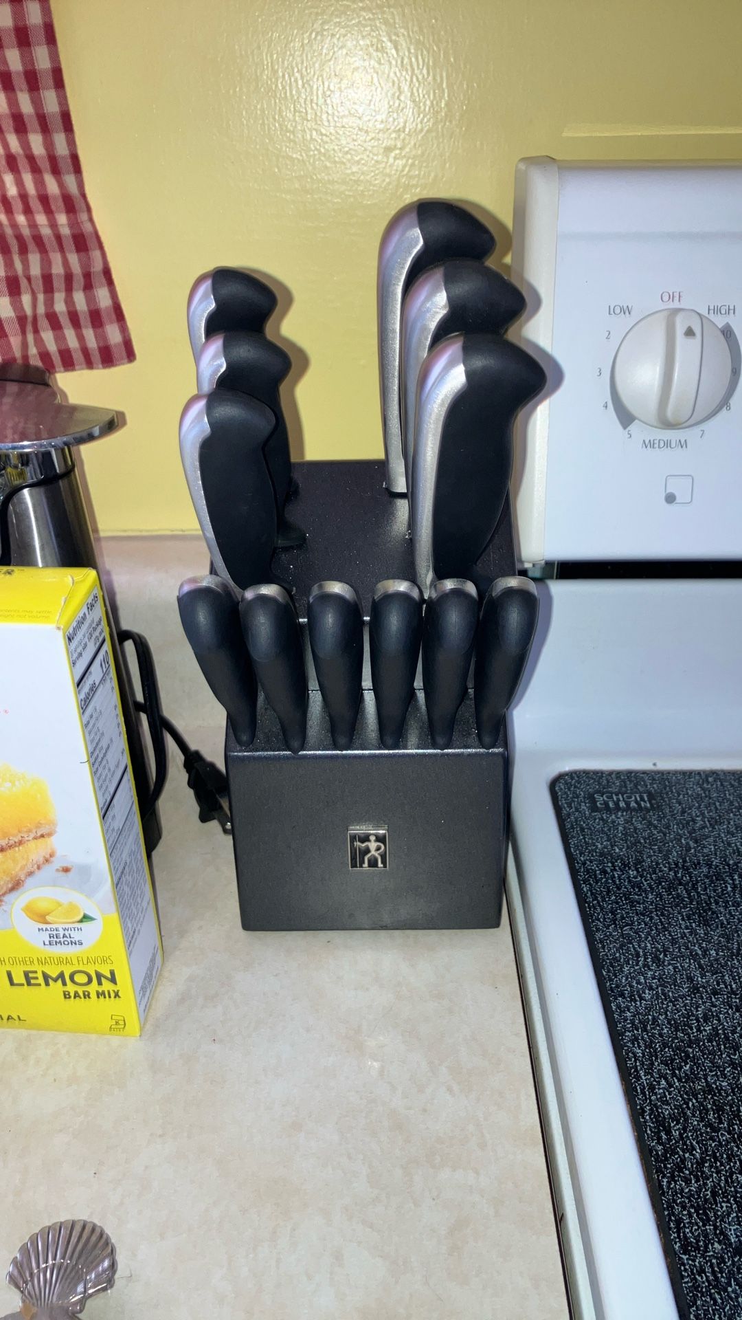 Ja Henckels 12 Knife Set