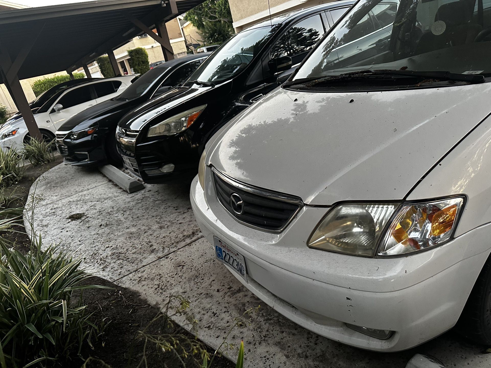 2002 Mazda MPV