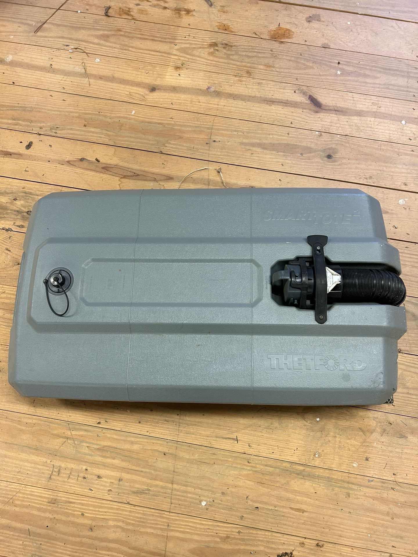 Thetford SmartTote2 35 Gallon Portable RV Waste Tank