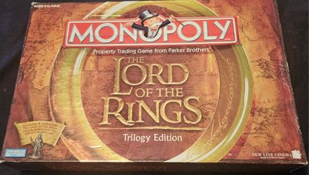 Lord Of The Rings  Monopoly (Trilogy Edition) Ring Included