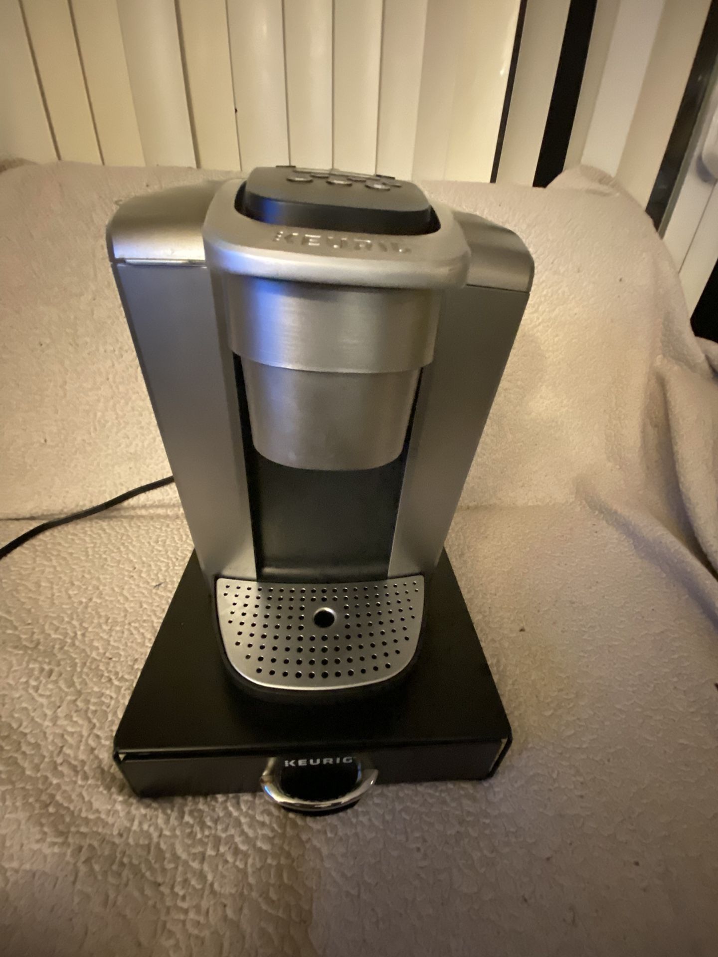 Keurig K-Elite Single-Serve K-Cup Pod Coffee Maker with Iced Coffee Setting