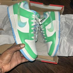 Nike Dunk Lows Size:9 (MEN)