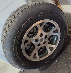 Jeep Grand Cherokee Orvis Edition Spare Rim Wheel and Tire - Moss Green