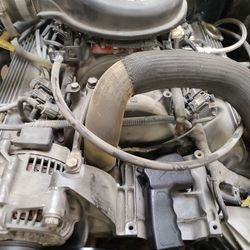 Built 5.9 Approximately 500 Ft Pounds Of Torque Comes Case 