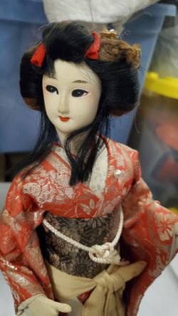 Japanese Geisha Exquisite 12 Inch Tall Approx