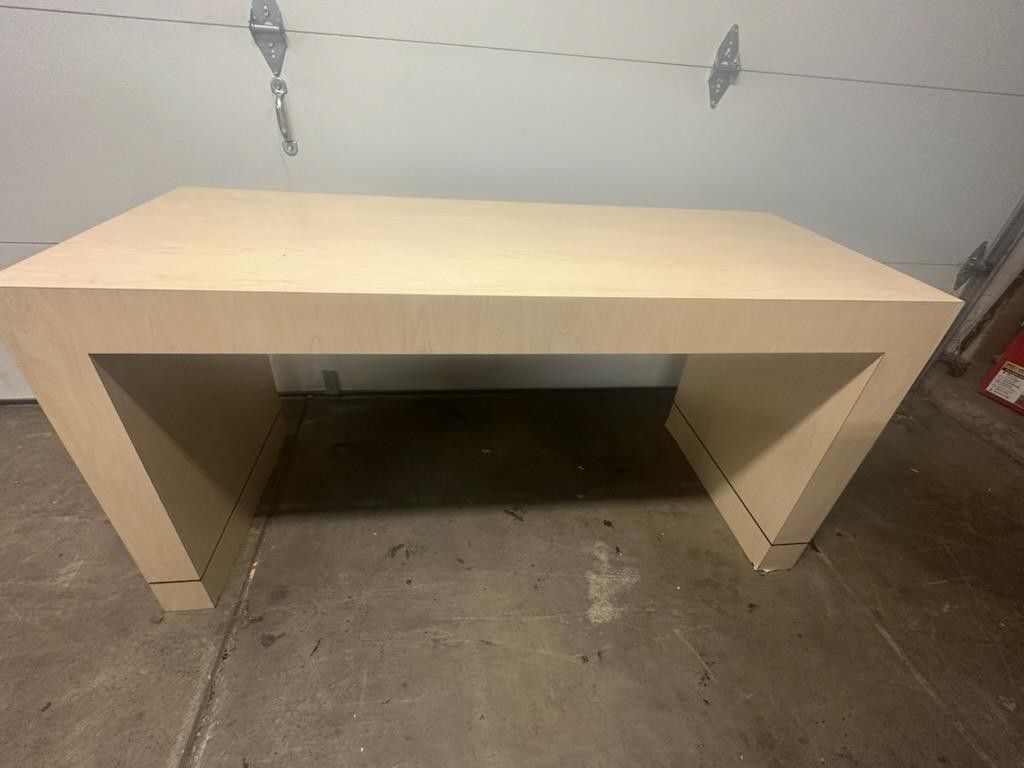 Sturdy Wooden Desk/ TV Stand/ Console Table/ Table