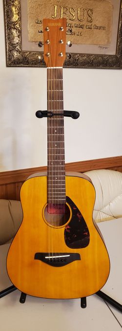 Yamaha Acoustic Guitar~ 3/4 Size ~JR1 FG Junior~w Stand & Gig Bag~Natural