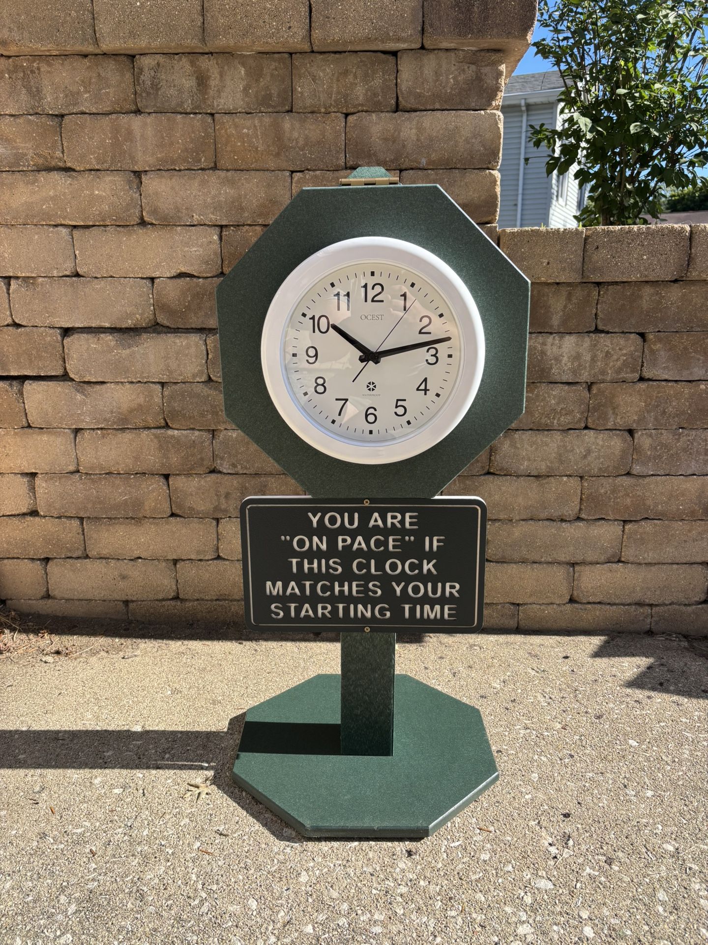 Range Mart Golf “On-Pace” Clock – Waterproof Quartz – Freestanding Pace-of-Play Sign