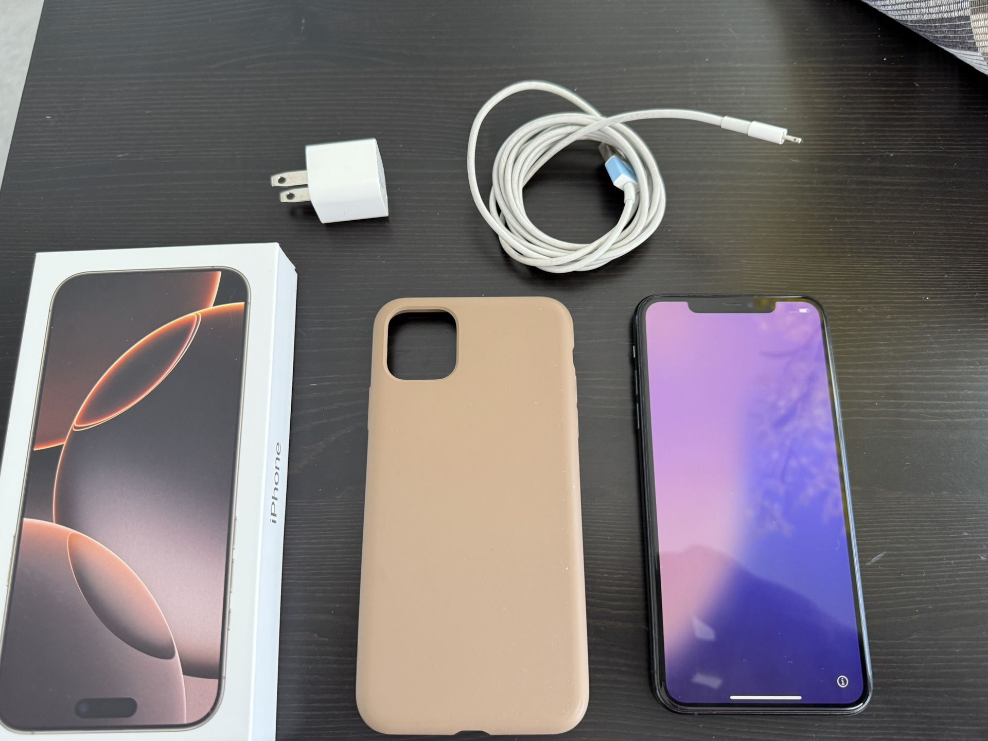 iPhone 11 Pro 512 GB 81% Battery Life