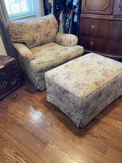 Two Chairs And Ottoman 