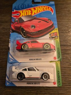 Hot Wheels Lot of 2 Porsche 993 GT2's HW Exotics 1/10