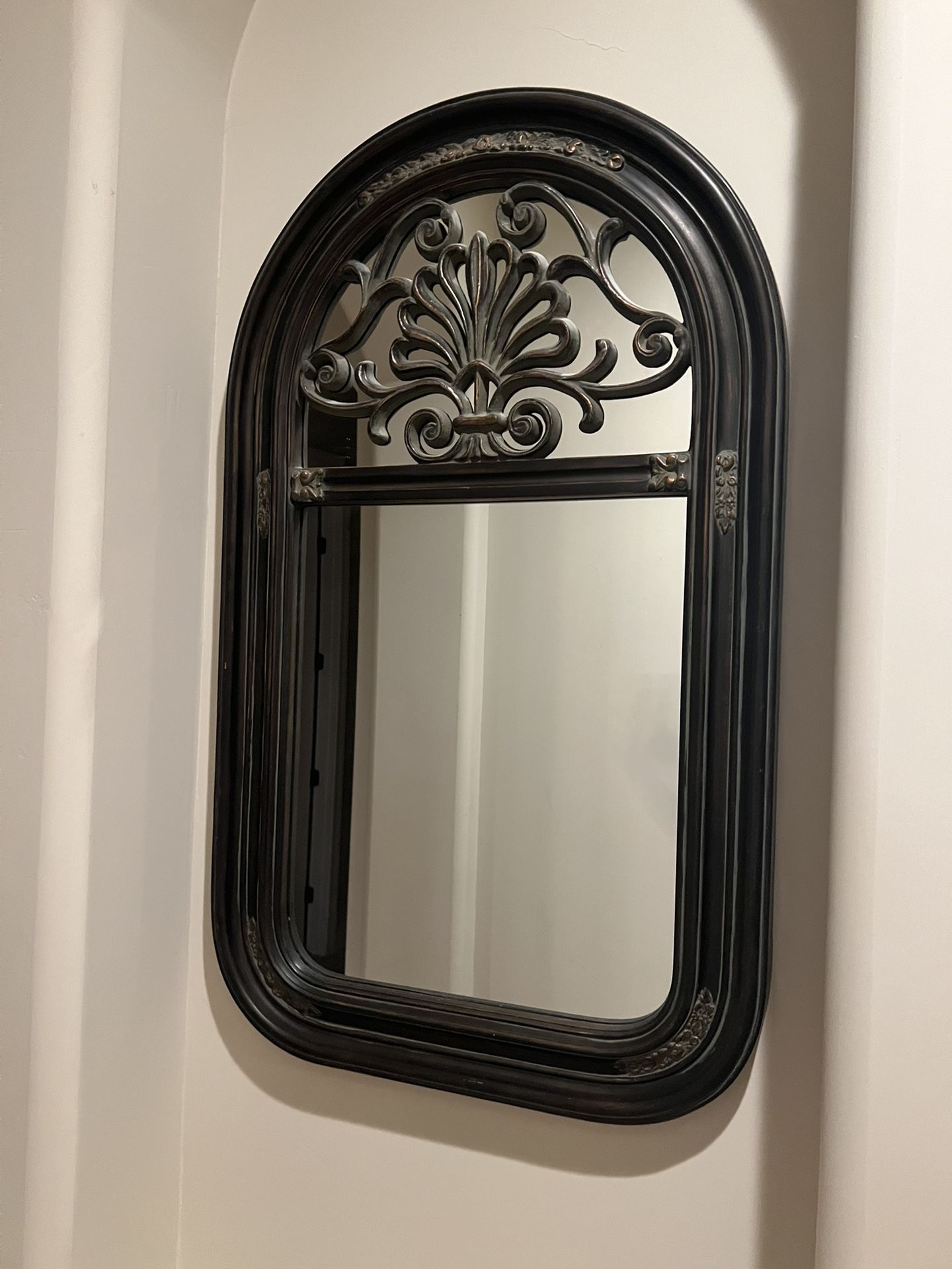 Moving And Need To Get Rid Of These Things, Mirror, End Table, Lamps, Hammock, Big Vase