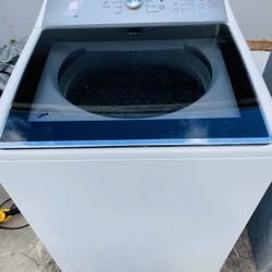 High End Kenmore Washing Machine / Paid $1200