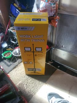 GT Lite 12000 Lumen Work Lite With Tripod