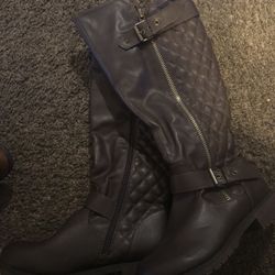 Women’s Quilted LookTall Boots. Size 6.5M