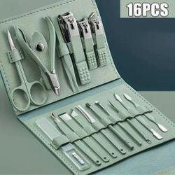 New 16 Pc Manicure Set With Case 