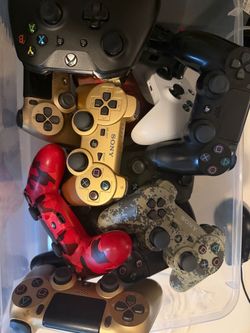 PlayStation xbox one series controllers