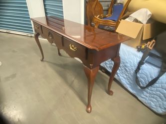 Ethan Allan Table