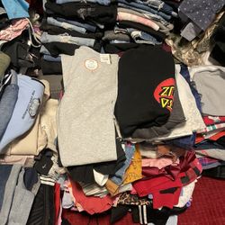 Garage Sale  ////Barozzi Av  Modesto