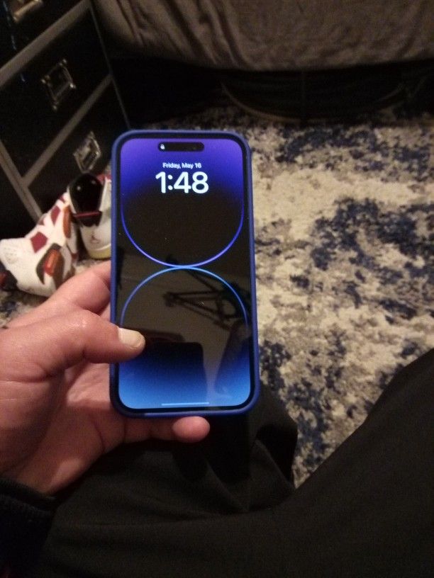 iPhone 14 Pro Max 256gb Only Week Old