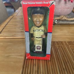 Ichiro Bobble Head With Mistake 