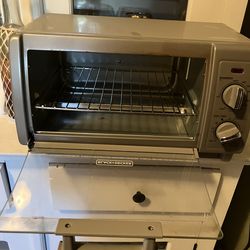 Toaster  oven pick up in Pomona