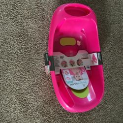 Baby’s Bathtub. Babies Will Love This It’s A Bathtub You Can Even Use It For Toddlers
