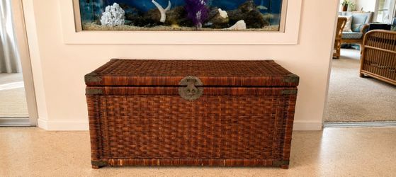 Large Rattan Trunk