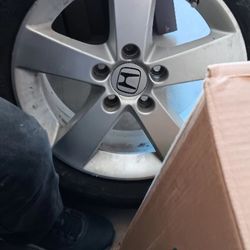 16" HONDA WHEEL. FOR A 205 55 R16" HONDA