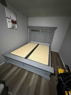 King size bed