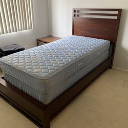 Casana Sturdy Wood Twin Bed Frame with Mattress and Box Spring Very Clean and Good Condition 