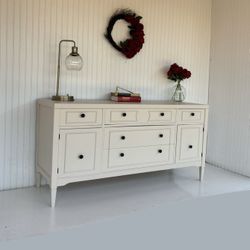 Mid-Century Modern Dresser - Entertainment Center - Sideboard - Buffet - Credenza - TV Console 