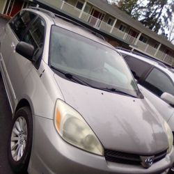 Toyota sienna 2005