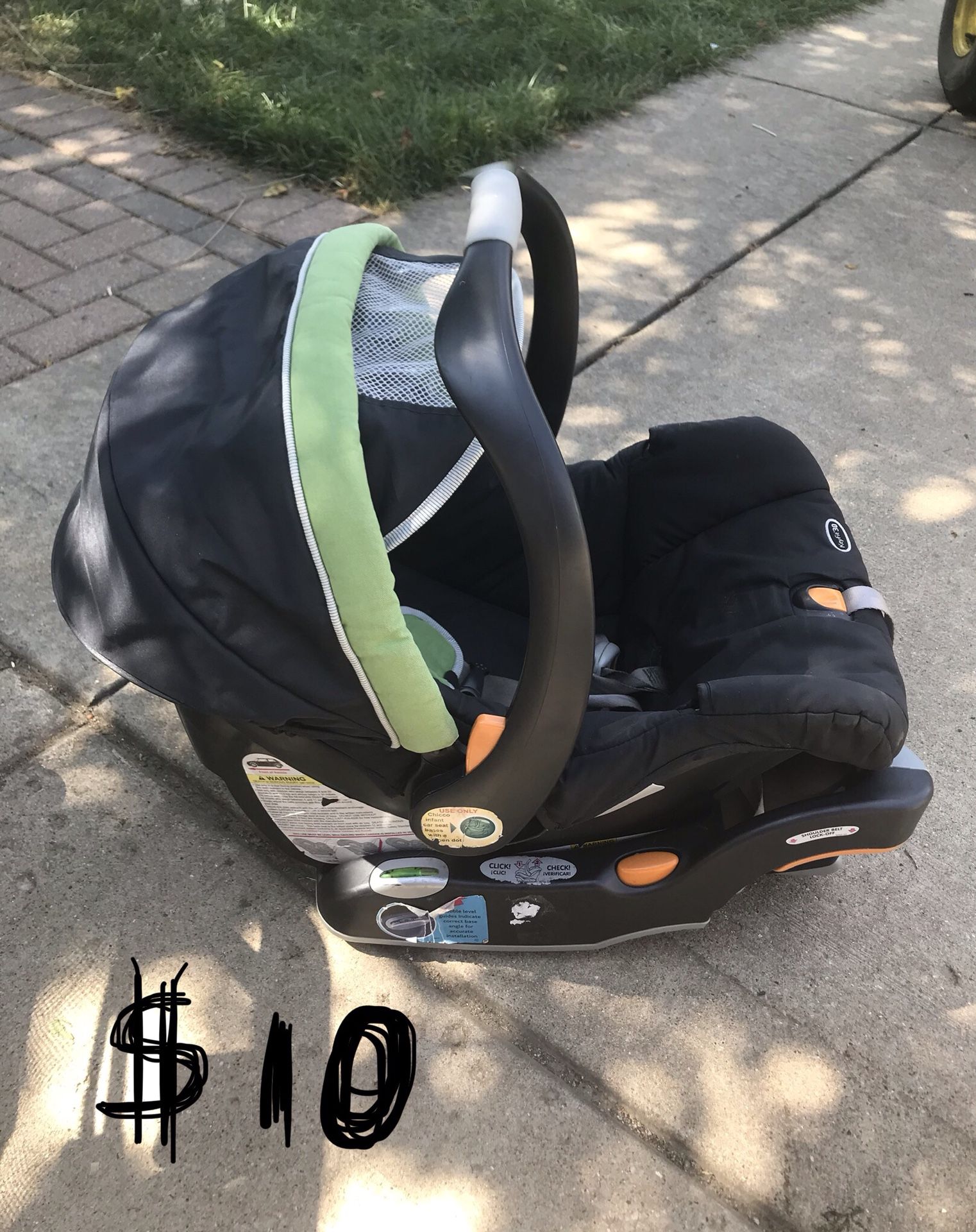 Chicco KeyFit 30 car seat and base