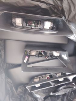 Model Y Tesla TV screens 3